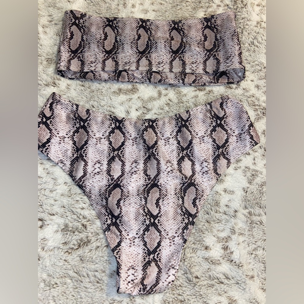 Snake Print Bikini Set - Picture 3 of 5